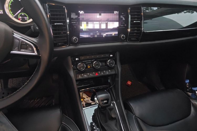 Used Skoda Kodiaq 2018 TSI380 7-Seater Four-Wheel-Drive Flagship Edition Audio And AC Panel