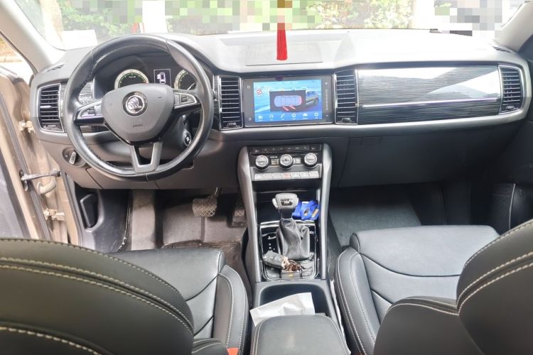 Used Skoda Kodiaq 2018 Restyled TSI330 7-Seater Two-Wheel Drive Luxury Enjoyment Edition Center Console