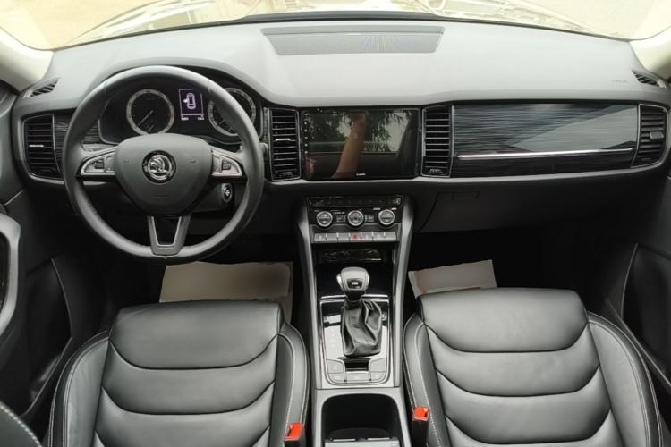 Used Skoda Kodiaq 2018 TSI330 7-Seater Two-Wheel-Drive Luxury Enjoyment Edition Center Console