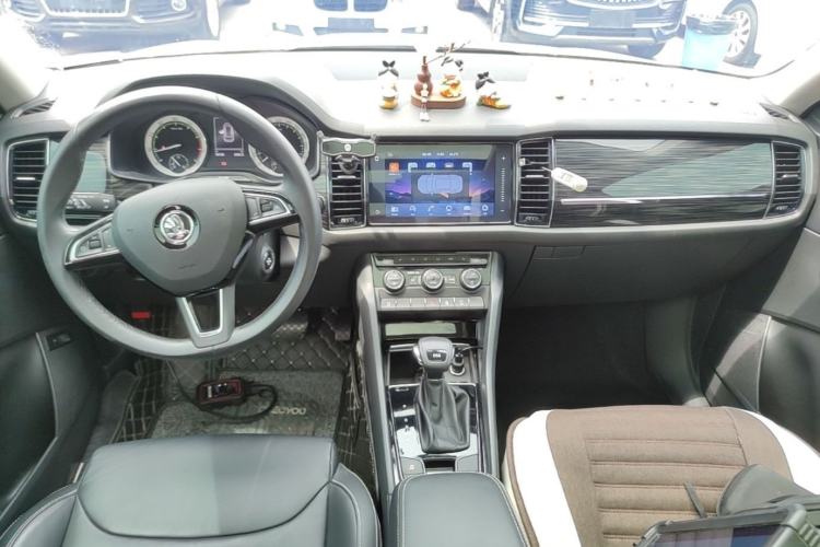 Used Skoda Kodiaq 2018 TSI330 5-Seater Two-Wheel-Drive Luxury Enjoyment Edition Center Console