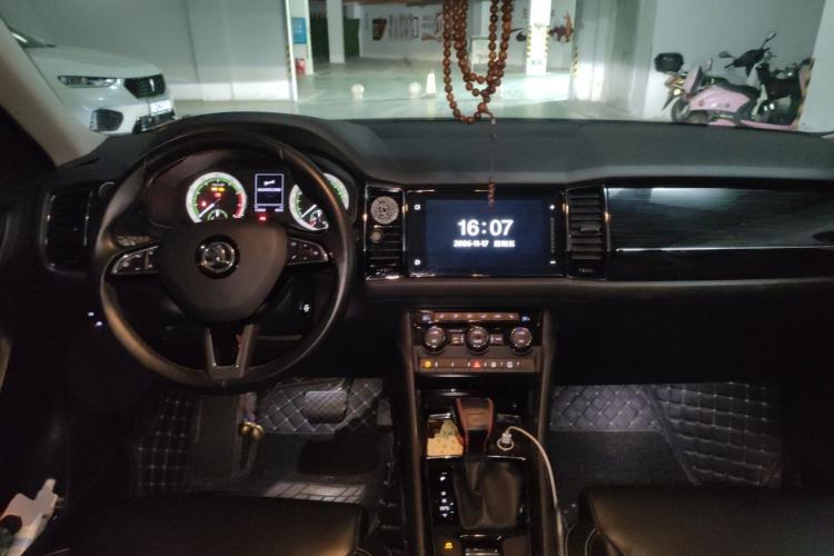 Used Skoda Kodiaq 2018 TSI330 5-Seater Two-Wheel-Drive Luxury Edition Center Console