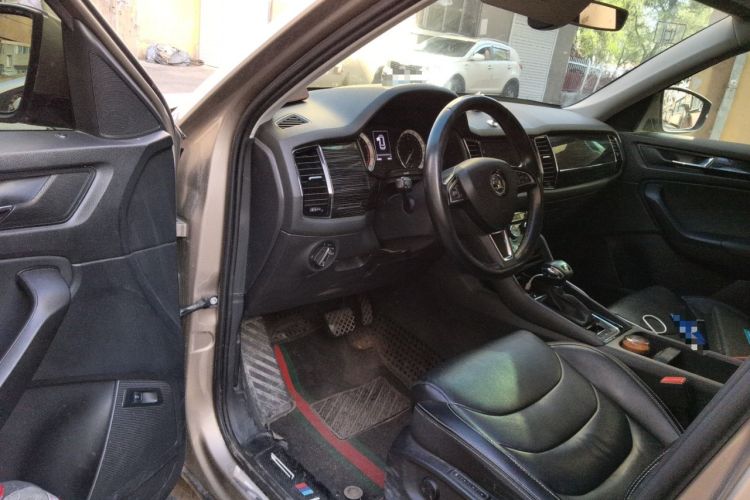 Used Skoda Kodiaq 2018 Facelifted TSI330 5-Seater Two-Wheel-Drive Luxury Enjoyment Edition Driver Seat