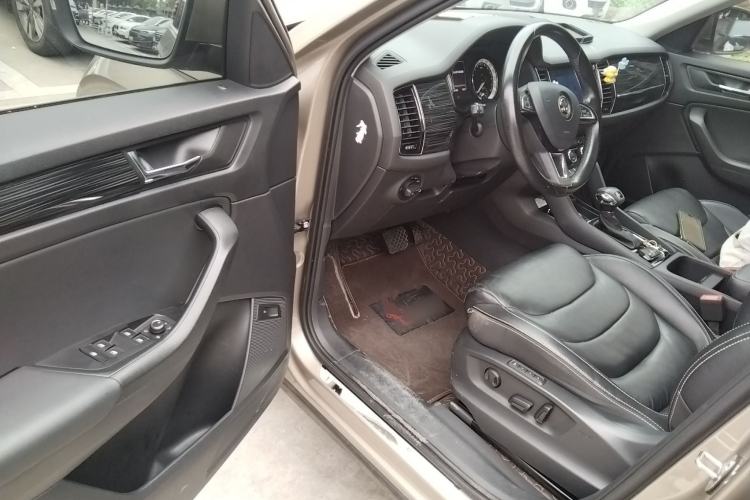Used Skoda Kodiaq 2018 Facelifted TSI330 5-Seater Two-Wheel-Drive Luxury Enjoyment Edition Driver Seat