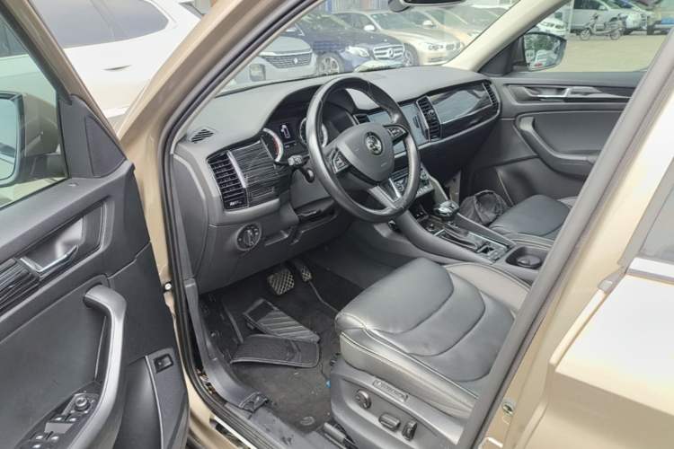 Used Skoda Kodiaq 2018 Restyled TSI330 7-Seater Two-Wheel Drive Luxury Enjoyment Edition Driver Seat