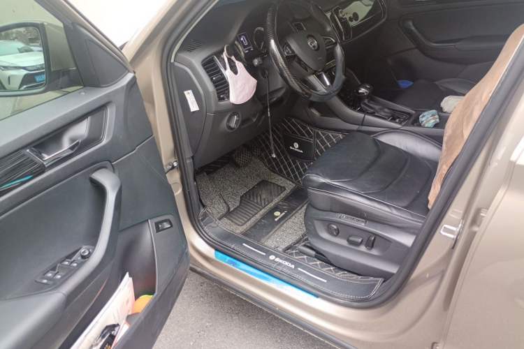 Used Skoda Kodiaq 2018 Facelifted TSI330 5-Seater Two-Wheel-Drive Luxury Enjoyment Edition Driver Seat