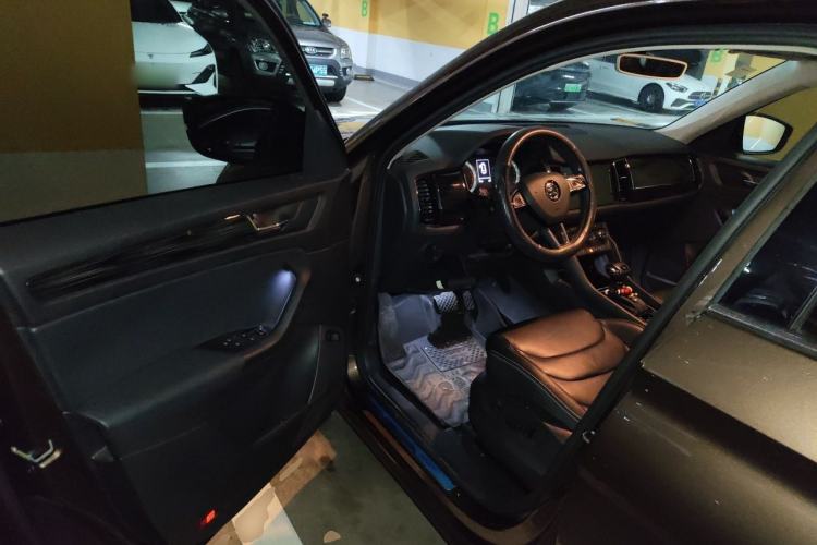 Used Skoda Kodiaq 2018 Facelifted TSI330 5-Seater Two-Wheel-Drive Luxury Enjoyment Edition Driver Seat