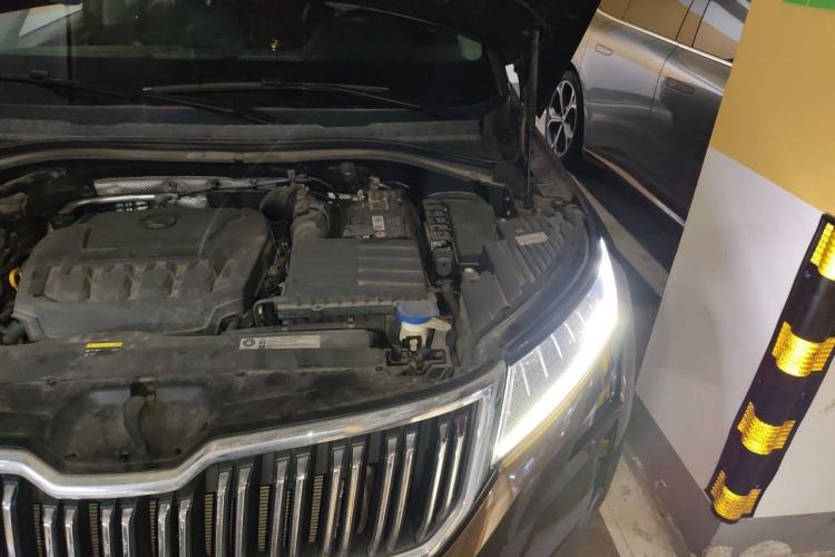 Used Skoda Kodiaq 2018 Facelifted TSI330 5-Seater Two-Wheel-Drive Luxury Enjoyment Edition Engine Bay Left