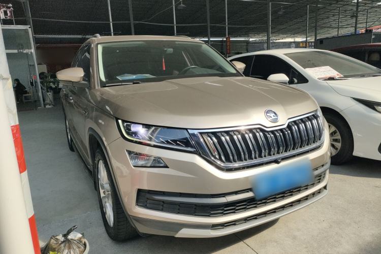 Used Skoda Kodiaq 2018 TSI330 5-Seater Two-Wheel-Drive Luxury Enjoyment Edition Exterior 2