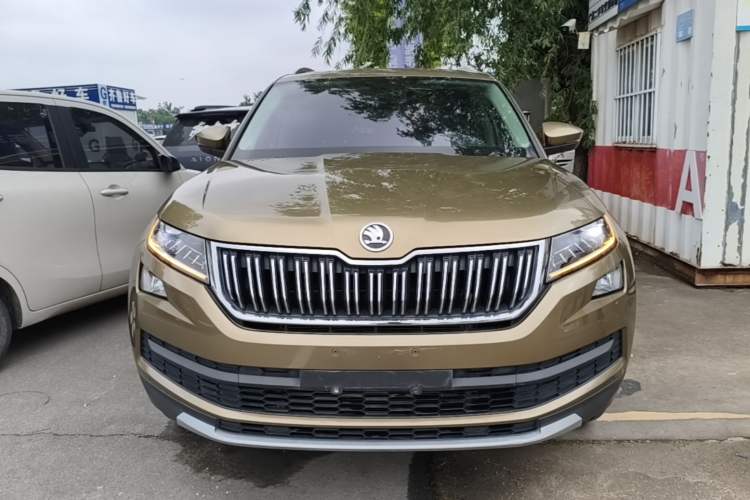 Used Skoda Kodiaq 2018 TSI330 7-Seater Two-Wheel-Drive Luxury Enjoyment Edition Front
