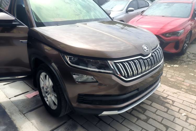 Used Skoda Kodiaq 2018 Restyled TSI330 7-Seater Two-Wheel Drive Luxury Enjoyment Edition Front Right 45 Deg
