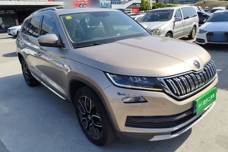 Used Skoda Kodiaq 2018 Restyled TSI330 7-Seater Two-Wheel Drive Luxury Enjoyment Edition Front Right 45 Deg