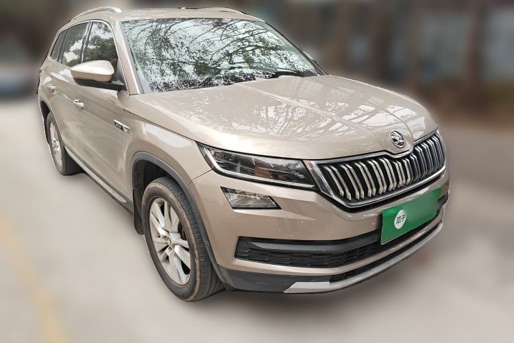 Used Skoda Kodiaq 2018 TSI330 5-Seater Two-Wheel-Drive Luxury Enjoyment Edition Front Right 45 Deg