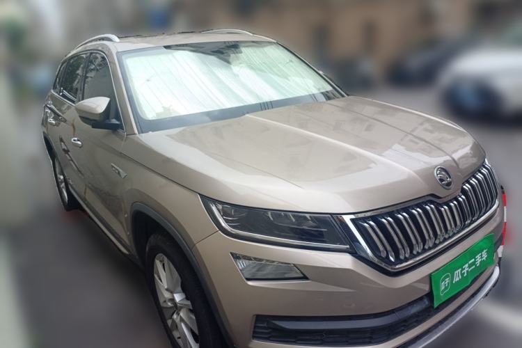 Used Skoda Kodiaq 2018 Facelifted TSI330 5-Seater Two-Wheel-Drive Luxury Enjoyment Edition Front Right 45 Deg