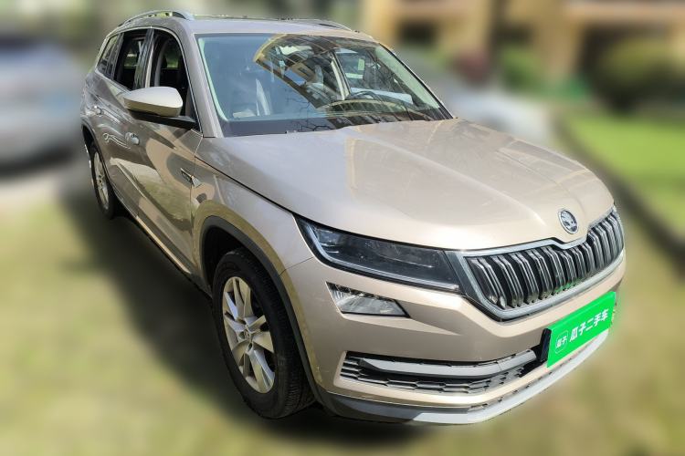 Used Skoda Kodiaq 2018 Facelifted TSI330 5-Seater Two-Wheel-Drive Luxury Enjoyment Edition Front Right 45 Deg
