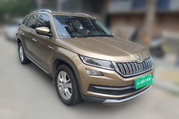 Used Skoda Kodiaq 2018 TSI330 7-Seater Two-Wheel-Drive Luxury Enjoyment Edition Front Right 45 Deg