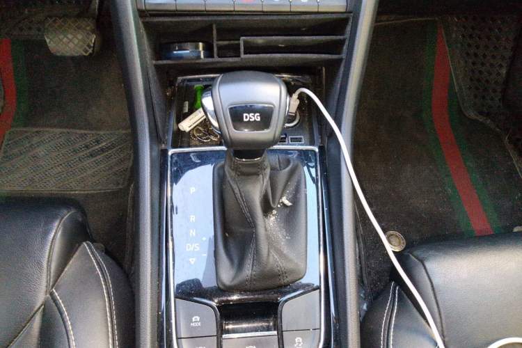 Used Skoda Kodiaq 2018 Facelifted TSI330 5-Seater Two-Wheel-Drive Luxury Enjoyment Edition Gear Lever