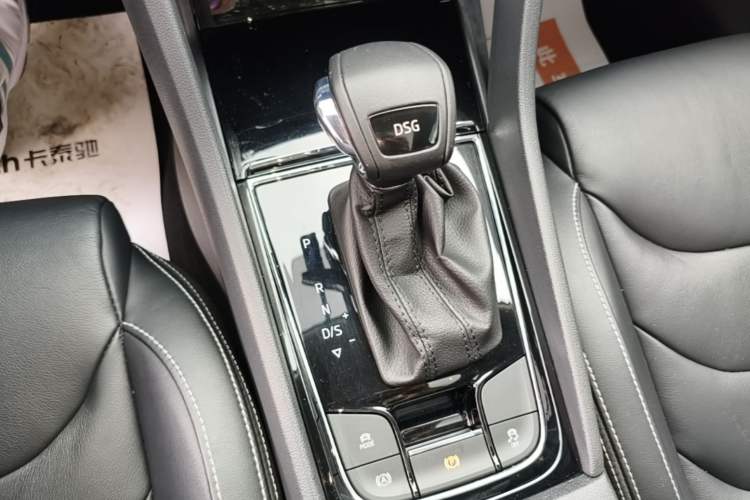 Used Skoda Kodiaq 2018 TSI330 7-Seater Two-Wheel-Drive Luxury Enjoyment Edition Gear Lever