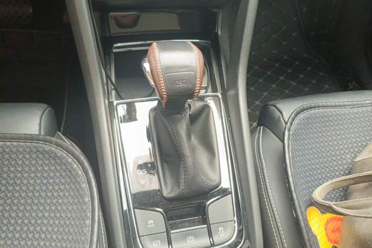 Used Skoda Kodiaq 2018 TSI330 7-Seater Two-Wheel-Drive Luxury Enjoyment Edition Gear Lever