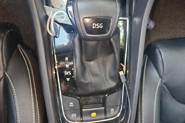 Used Skoda Kodiaq 2018 Facelifted TSI330 5-Seater Two-Wheel-Drive Luxury Enjoyment Edition Gear Lever