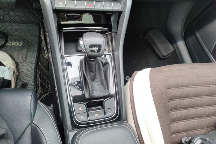 Used Skoda Kodiaq 2018 TSI330 5-Seater Two-Wheel-Drive Luxury Enjoyment Edition Gear Lever