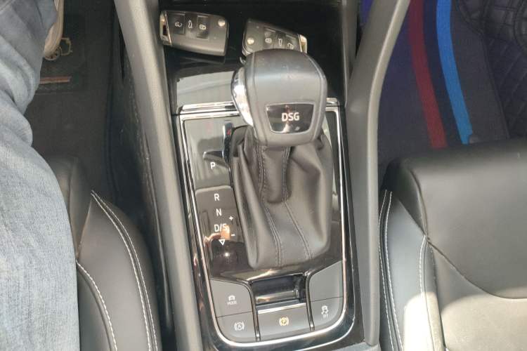 Used Skoda Kodiaq 2018 TSI330 5-Seater Two-Wheel-Drive Luxury Enjoyment Edition Gear Lever