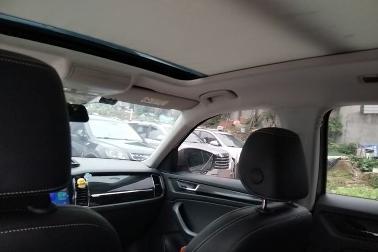 Used Skoda Kodiaq 2018 Facelifted TSI330 5-Seater Two-Wheel-Drive Luxury Enjoyment Edition Headliner