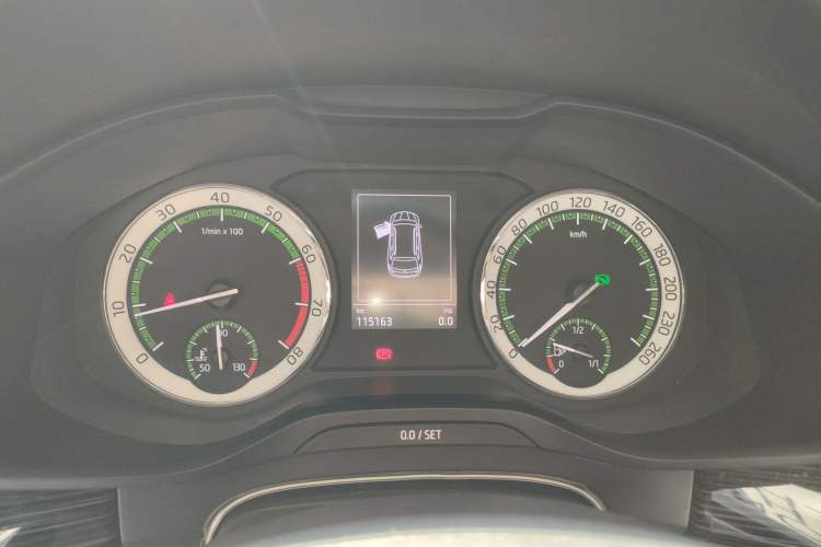 Used Skoda Kodiaq 2018 TSI330 5-Seater Two-Wheel-Drive Luxury Enjoyment Edition Instrument Cluster