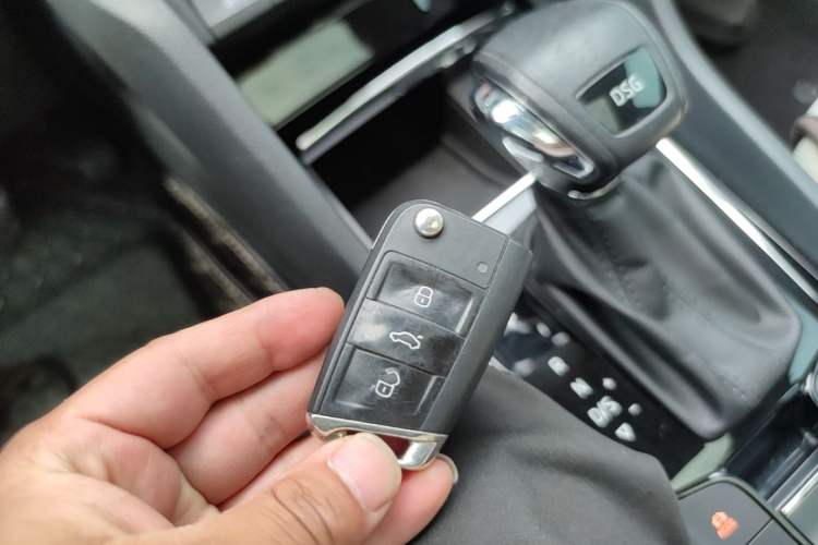 Used Skoda Kodiaq 2018 TSI330 5-Seater Two-Wheel-Drive Luxury Enjoyment Edition Interior 1