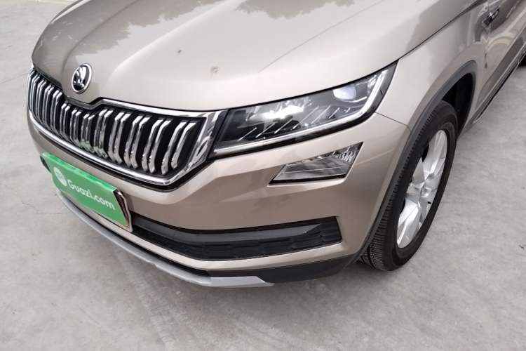 Used Skoda Kodiaq 2018 Facelifted TSI330 5-Seater Two-Wheel-Drive Luxury Enjoyment Edition Left Front Headlight