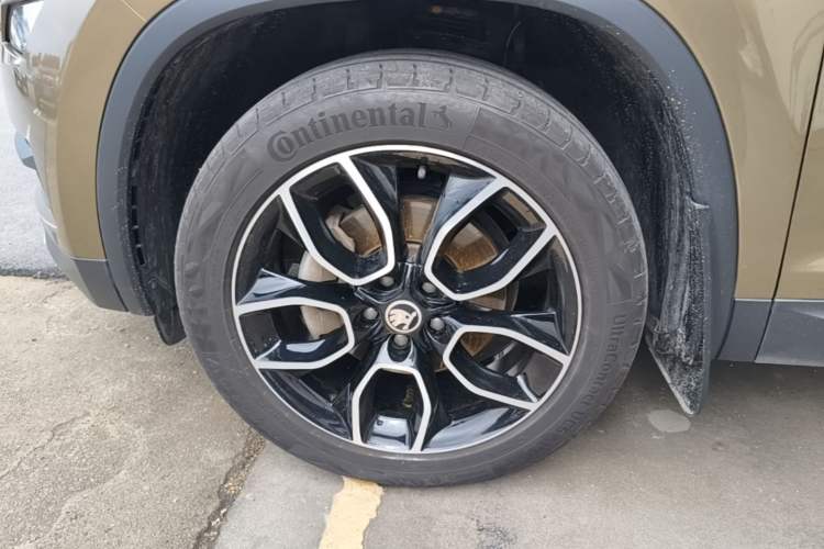 Used Skoda Kodiaq 2018 TSI330 7-Seater Two-Wheel-Drive Luxury Enjoyment Edition Left Front Wheel Hub