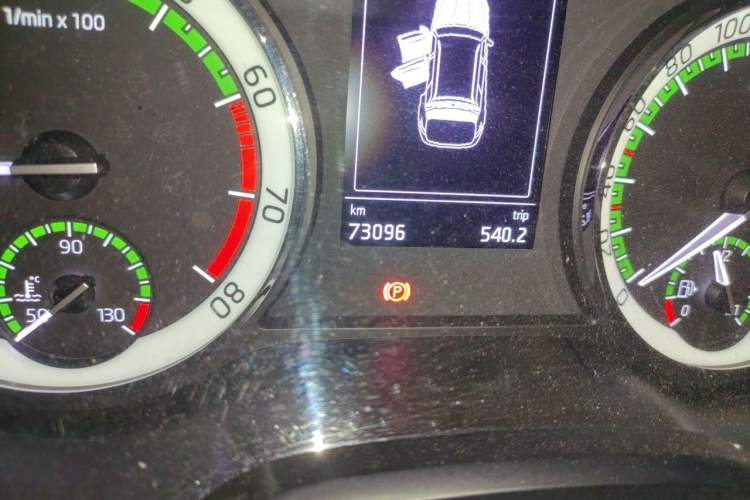 Used Skoda Kodiaq 2018 Facelifted TSI330 5-Seater Two-Wheel-Drive Luxury Enjoyment Edition Odometer Close Up