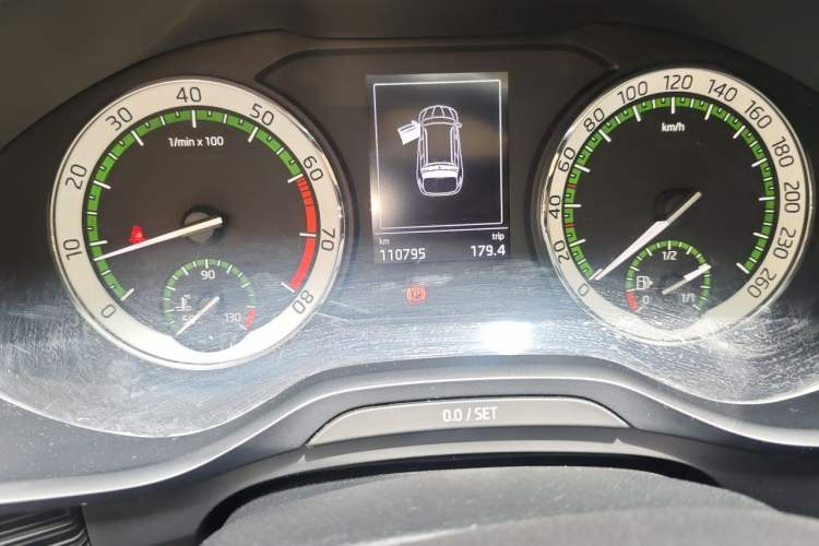 Used Skoda Kodiaq 2018 Restyled TSI330 7-Seater Two-Wheel Drive Luxury Enjoyment Edition Odometer Close Up