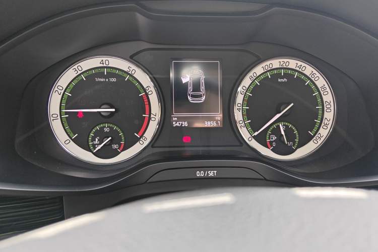 Used Skoda Kodiaq 2018 TSI330 5-Seater Two-Wheel-Drive Luxury Enjoyment Edition Odometer Close Up