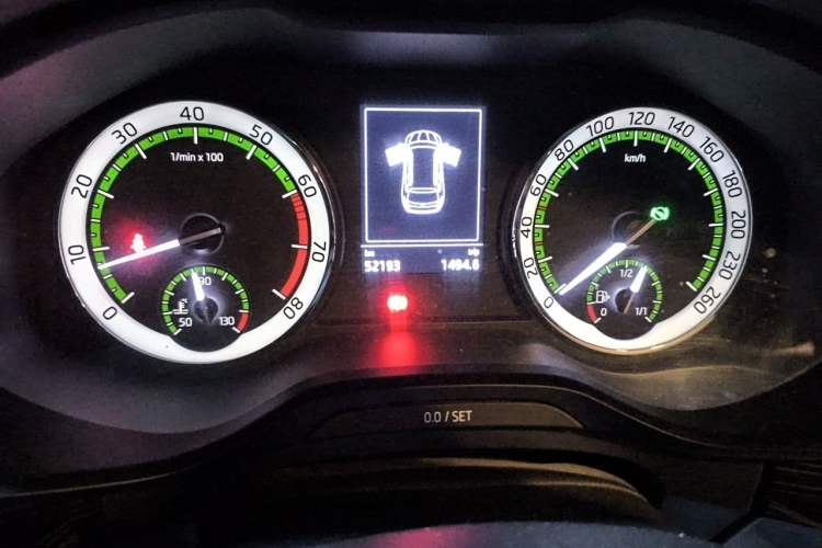 Used Skoda Kodiaq 2018 Facelifted TSI330 5-Seater Two-Wheel-Drive Luxury Enjoyment Edition Odometer Close Up