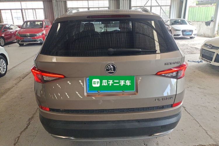 Used Skoda Kodiaq 2018 Facelifted TSI330 5-Seater Two-Wheel-Drive Luxury Enjoyment Edition Rear