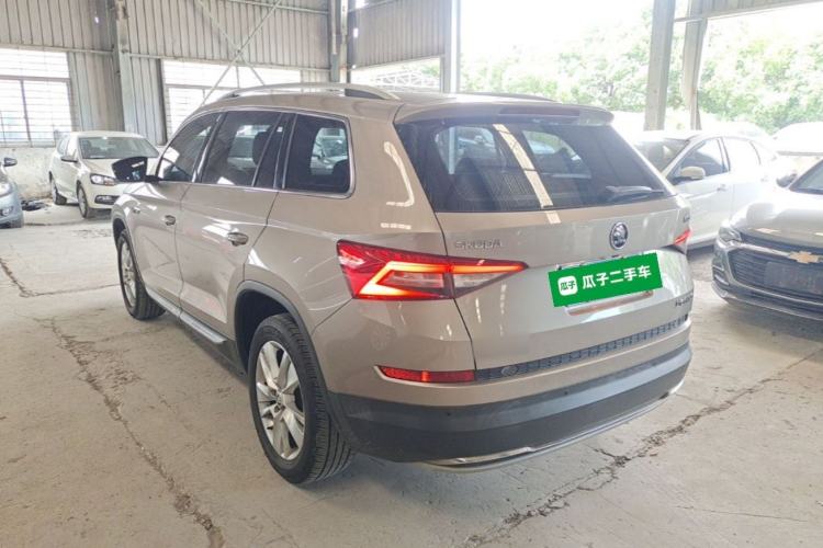 Used Skoda Kodiaq 2018 Facelifted TSI330 5-Seater Two-Wheel-Drive Luxury Enjoyment Edition Rear Left 45 Deg