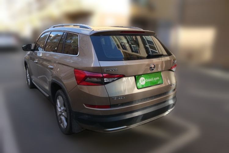 Used Skoda Kodiaq 2018 Facelifted TSI330 5-Seater Two-Wheel-Drive Luxury Enjoyment Edition Rear Left 45 Deg