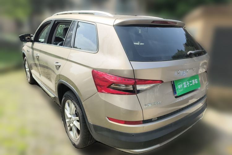 Used Skoda Kodiaq 2018 Facelifted TSI330 5-Seater Two-Wheel-Drive Luxury Enjoyment Edition Rear Left 45 Deg