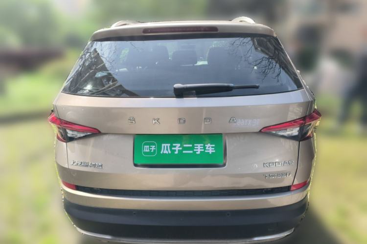Used Skoda Kodiaq 2018 Facelifted TSI330 5-Seater Two-Wheel-Drive Luxury Enjoyment Edition Rear
