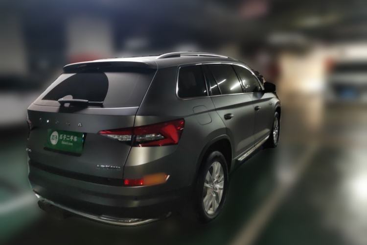 Used Skoda Kodiaq 2018 Facelifted TSI330 5-Seater Two-Wheel-Drive Luxury Enjoyment Edition Rear Right 45 Deg