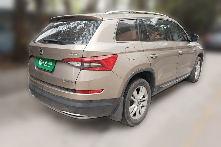 Used Skoda Kodiaq 2018 TSI330 5-Seater Two-Wheel-Drive Luxury Enjoyment Edition Rear Right 45 Deg