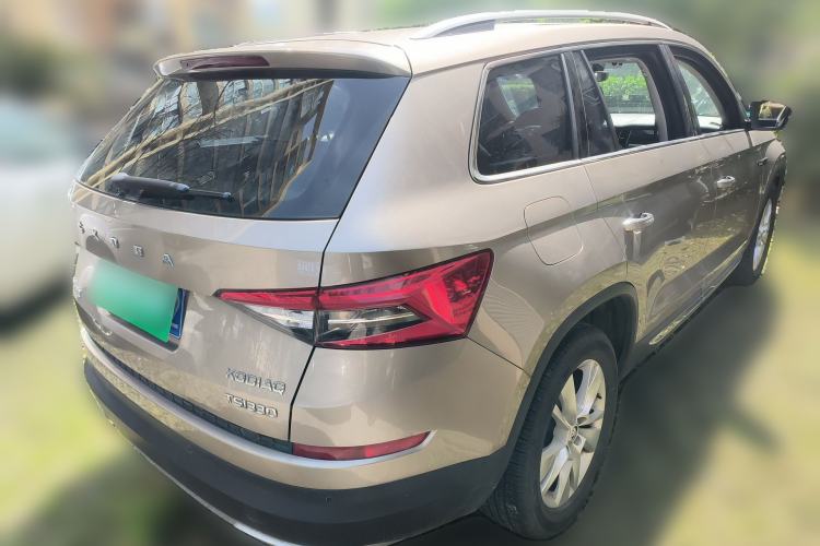 Used Skoda Kodiaq 2018 Facelifted TSI330 5-Seater Two-Wheel-Drive Luxury Enjoyment Edition Rear Right 45 Deg
