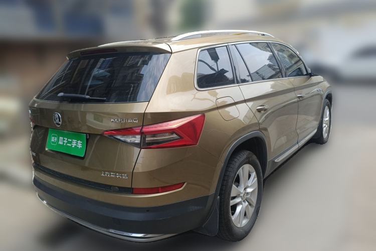 Used Skoda Kodiaq 2018 TSI330 7-Seater Two-Wheel-Drive Luxury Enjoyment Edition Rear Right 45 Deg