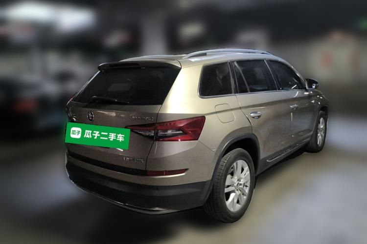 Used Skoda Kodiaq 2018 Facelifted TSI330 5-Seater Two-Wheel-Drive Luxury Enjoyment Edition Rear Right 45 Deg