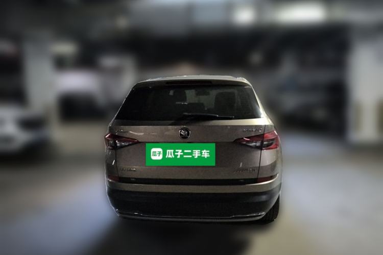 Used Skoda Kodiaq 2018 Facelifted TSI330 5-Seater Two-Wheel-Drive Luxury Enjoyment Edition Rear