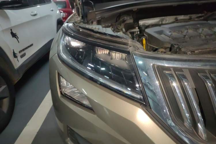 Used Skoda Kodiaq 2018 Facelifted TSI330 5-Seater Two-Wheel-Drive Luxury Enjoyment Edition Right Front Headlight