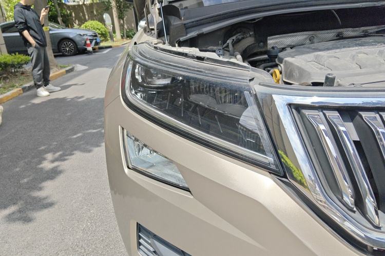 Used Skoda Kodiaq 2018 TSI330 5-Seater Two-Wheel-Drive Luxury Enjoyment Edition Right Front Headlight