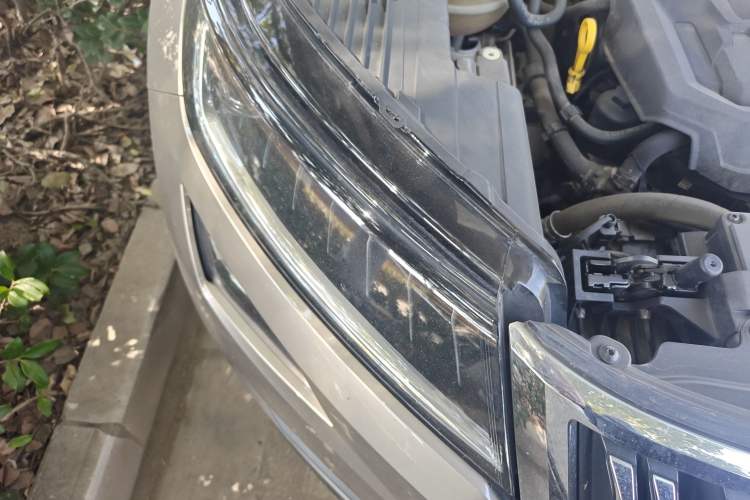 Used Skoda Kodiaq 2018 Facelifted TSI330 5-Seater Two-Wheel-Drive Luxury Enjoyment Edition Right Front Headlight