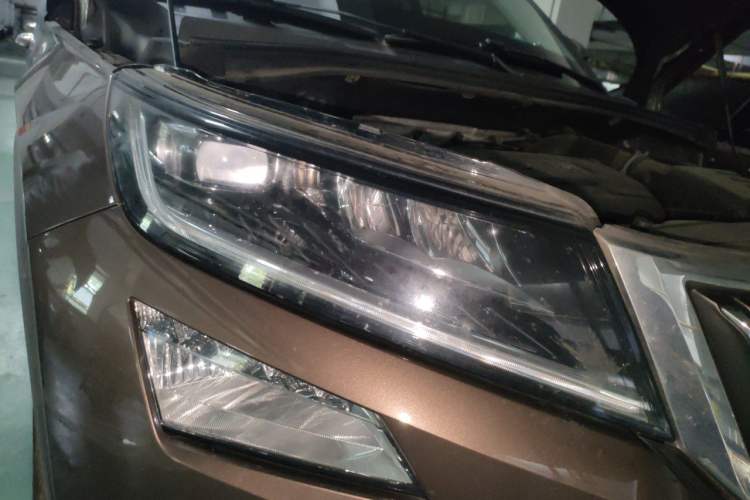 Used Skoda Kodiaq 2018 TSI330 5-Seater Two-Wheel-Drive Luxury Edition Right Front Headlight
