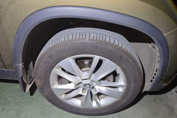 Used Skoda Kodiaq 2018 Facelifted TSI330 5-Seater Two-Wheel-Drive Luxury Enjoyment Edition Right Front Wheel Hub